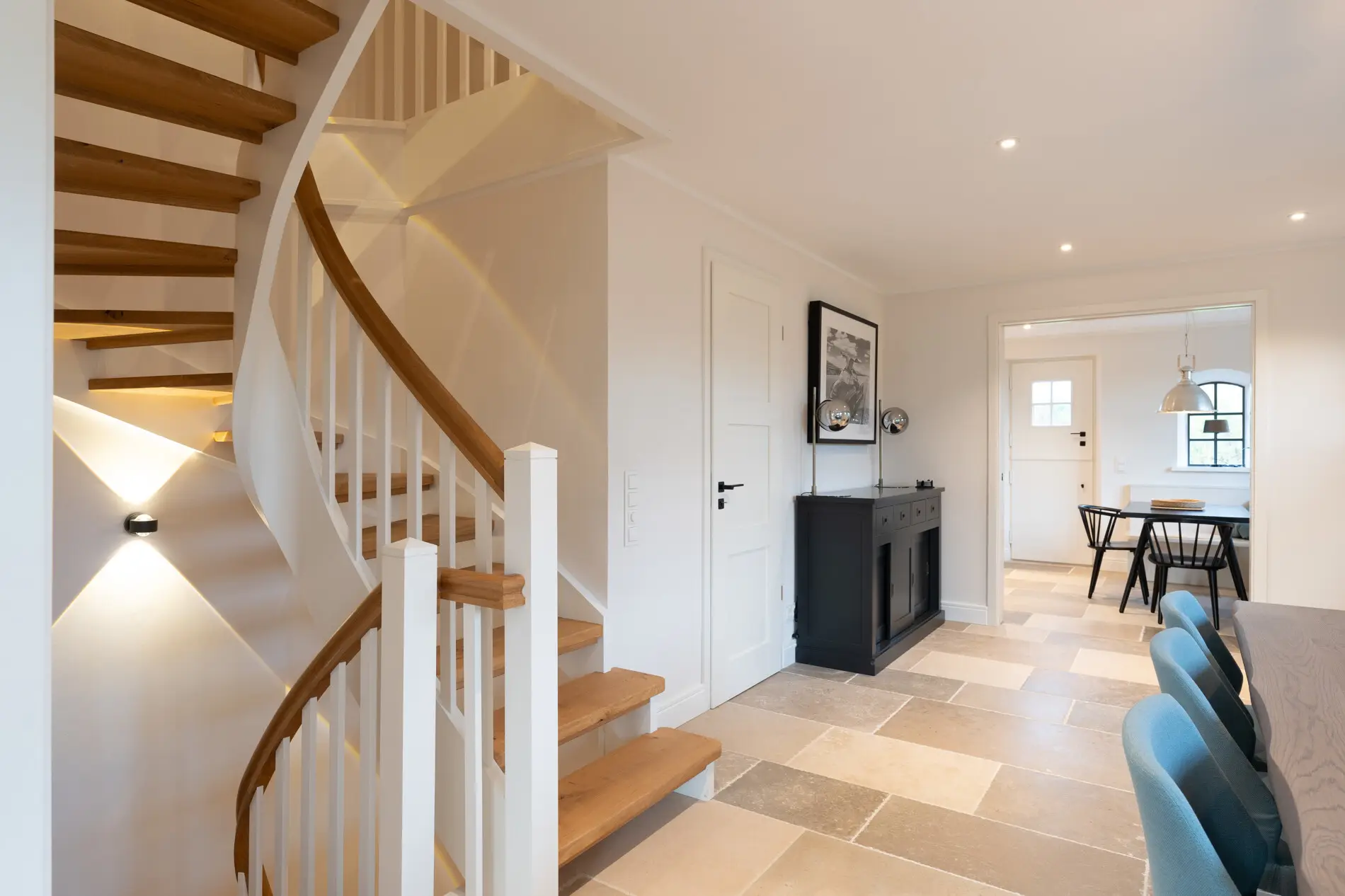 Exklusives Wohnen auf Sylt! Luxuriöse Doppelhaushälfte in Archsum zur Miete