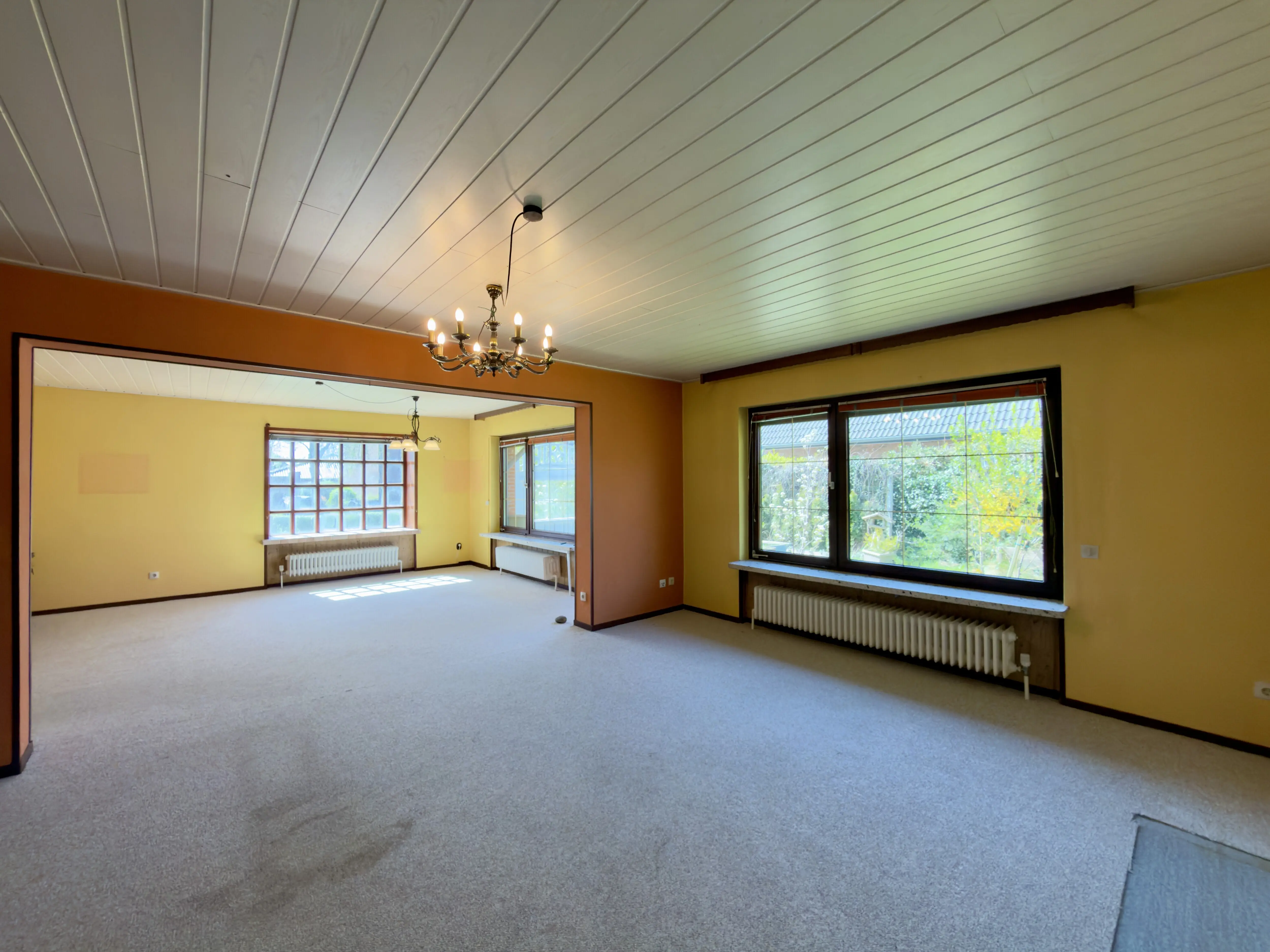 Familientraum mit idyllischem Grundstück! Renovierungsbedürftiges EFH mit Terrasse und Garten